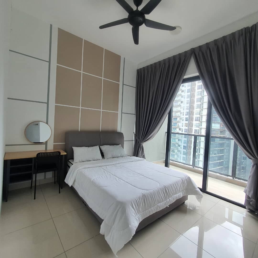 Astoria Ampang - Balcony Middle Room 1
