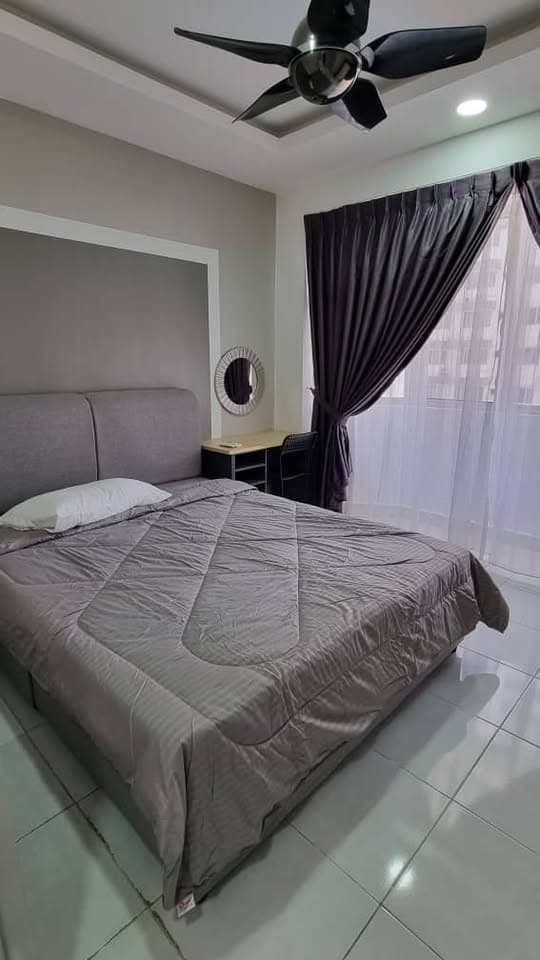 Main Place Residence - Partition Middle Room 1