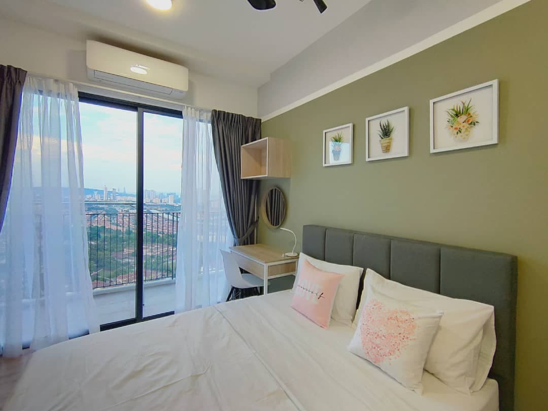 Emporis Residences - Partition Middle  2