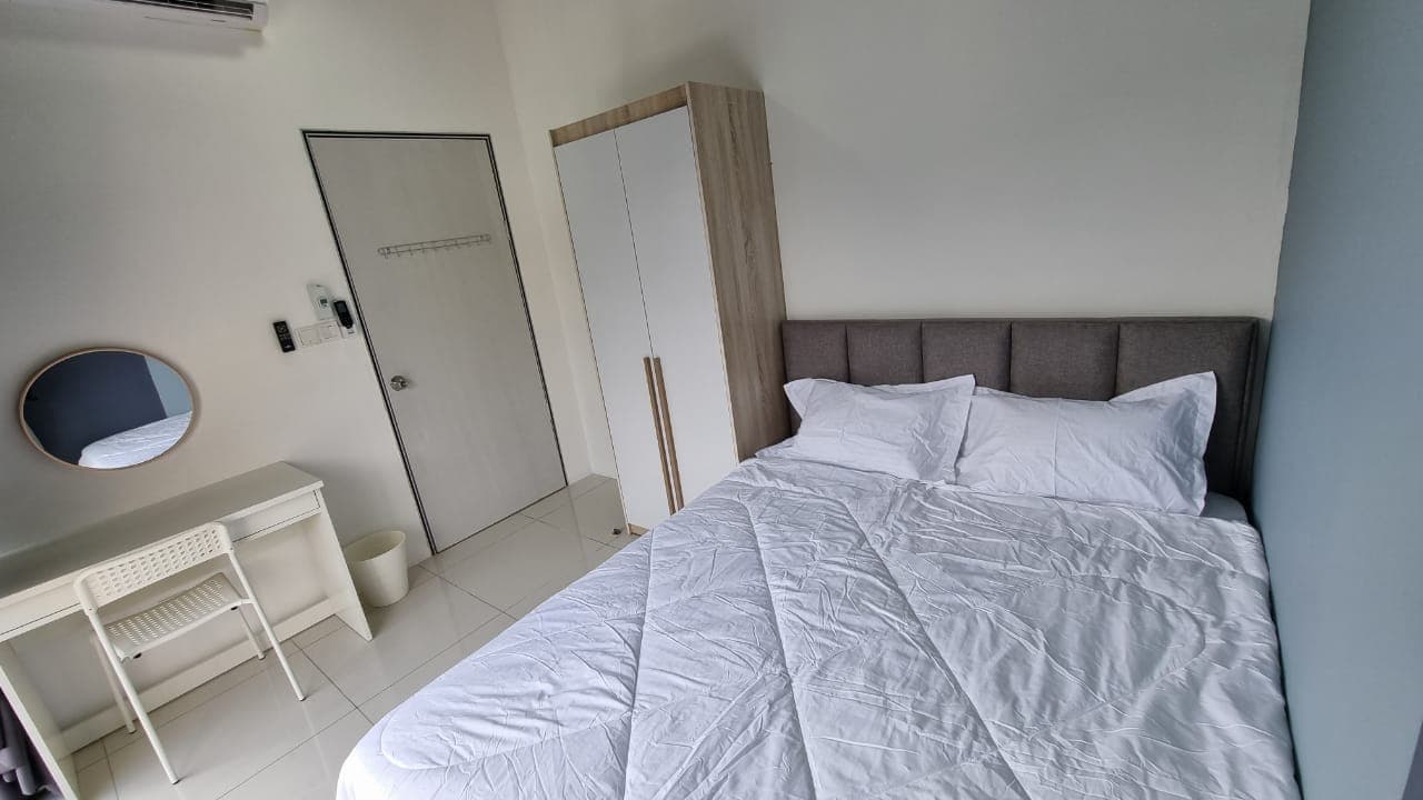 Riana South - Balcony Middle Room 4