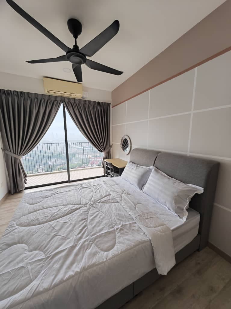 Emporis Residences - Partition Middle Room 2