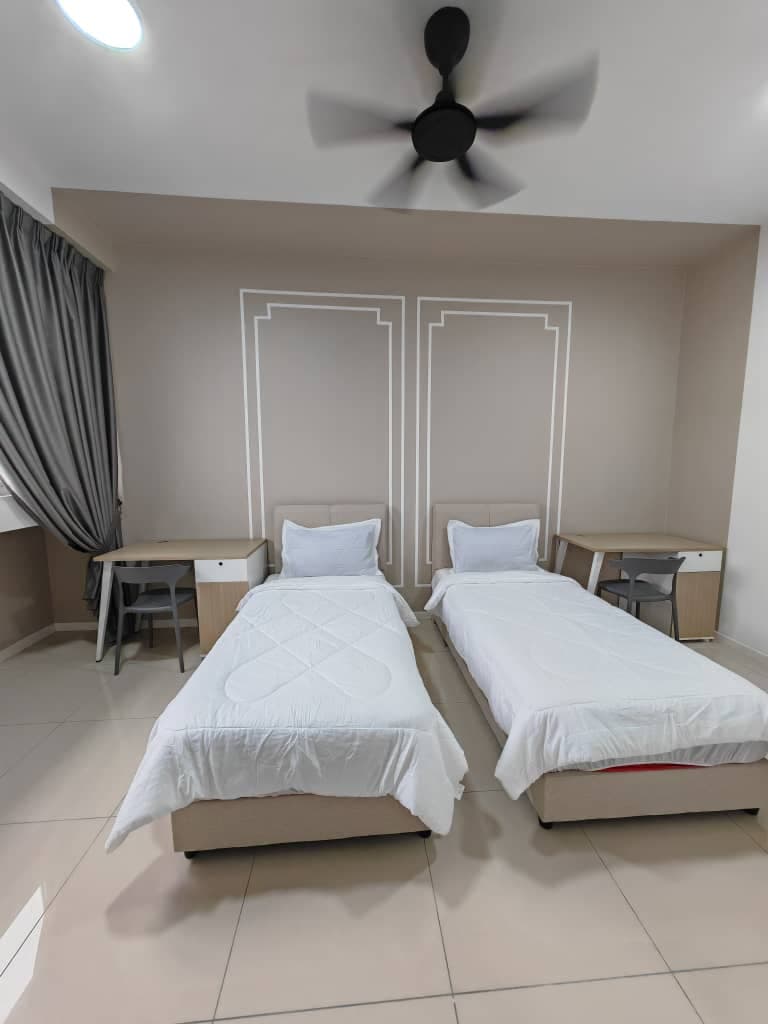 Nadayu 801 @ Subang Murni - Master Room R4
