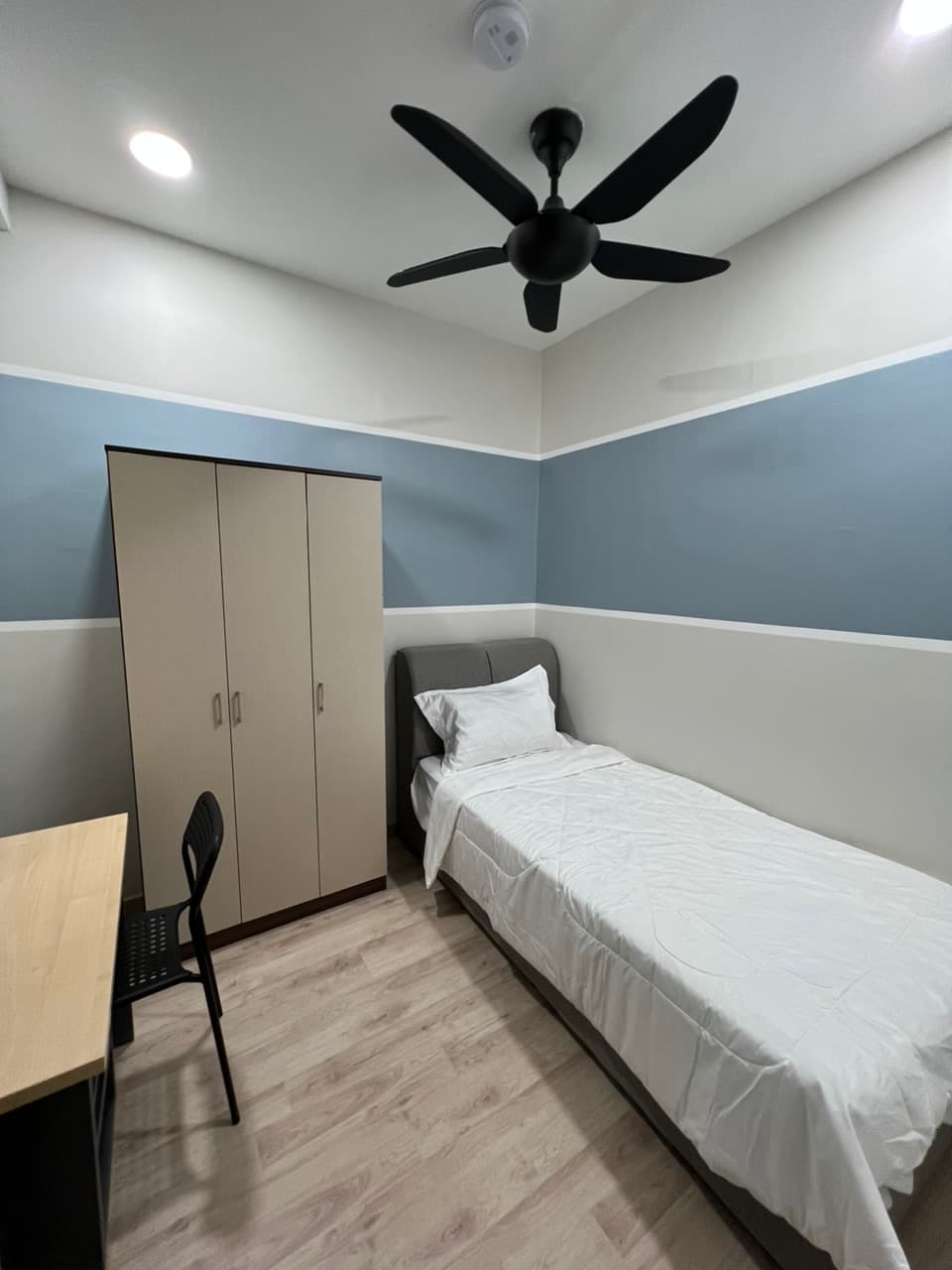 Emporis Residences - Room 4