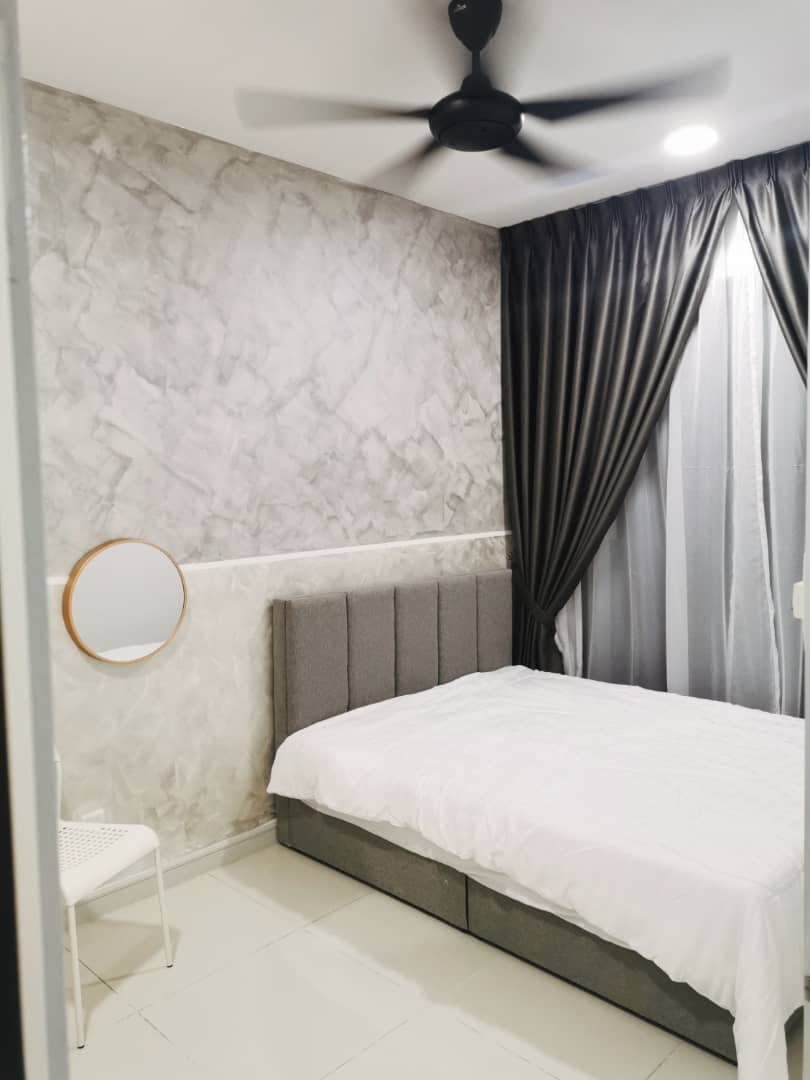 Riana South - Balcony Middle Room 4