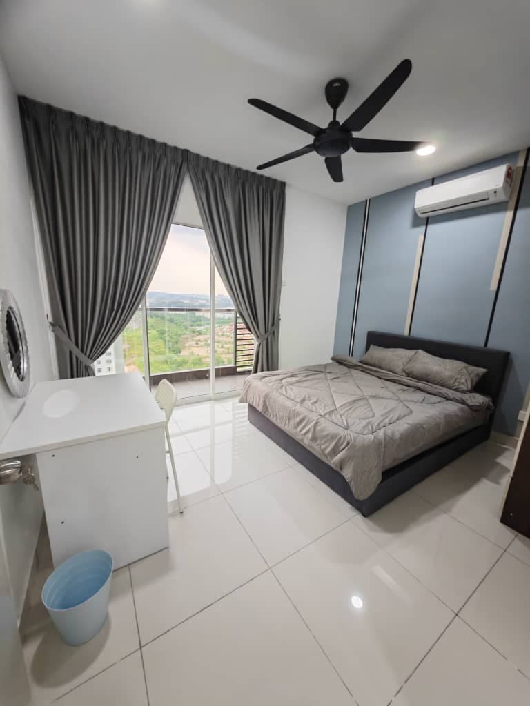 Paraiso Residence Bukit Jalil - Balcony Middle Room 1