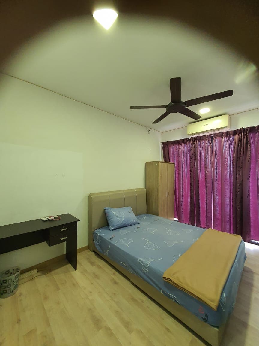 Emporis Residences - Partition Middle Room 2
