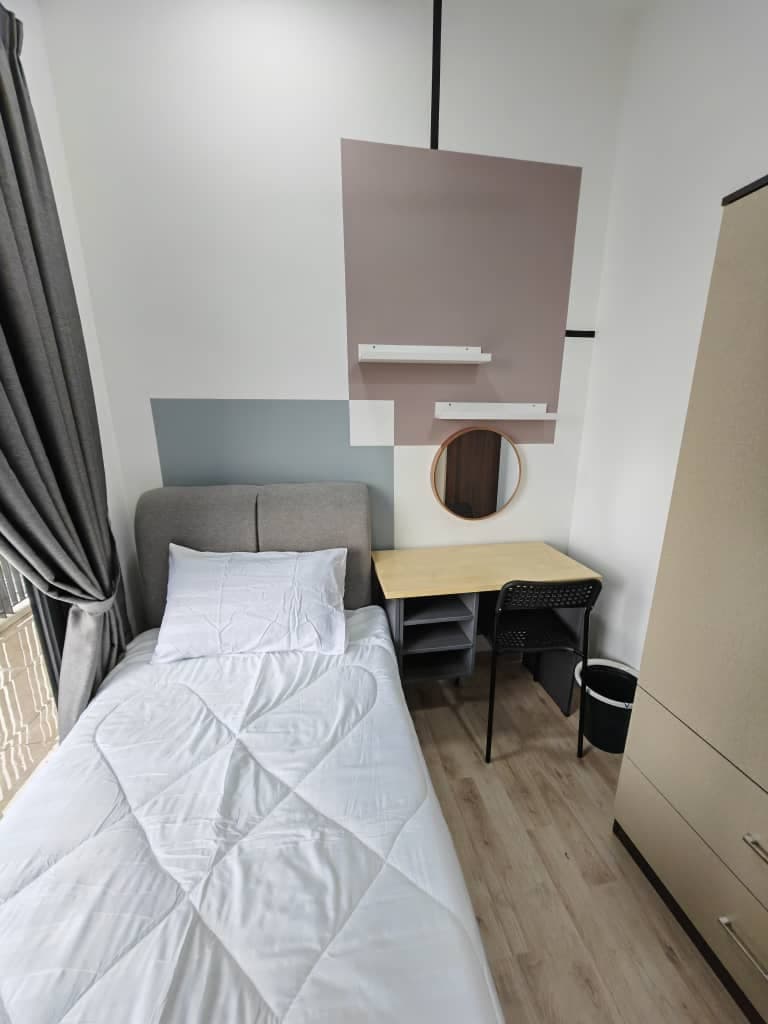Emporis Residences - Room 3