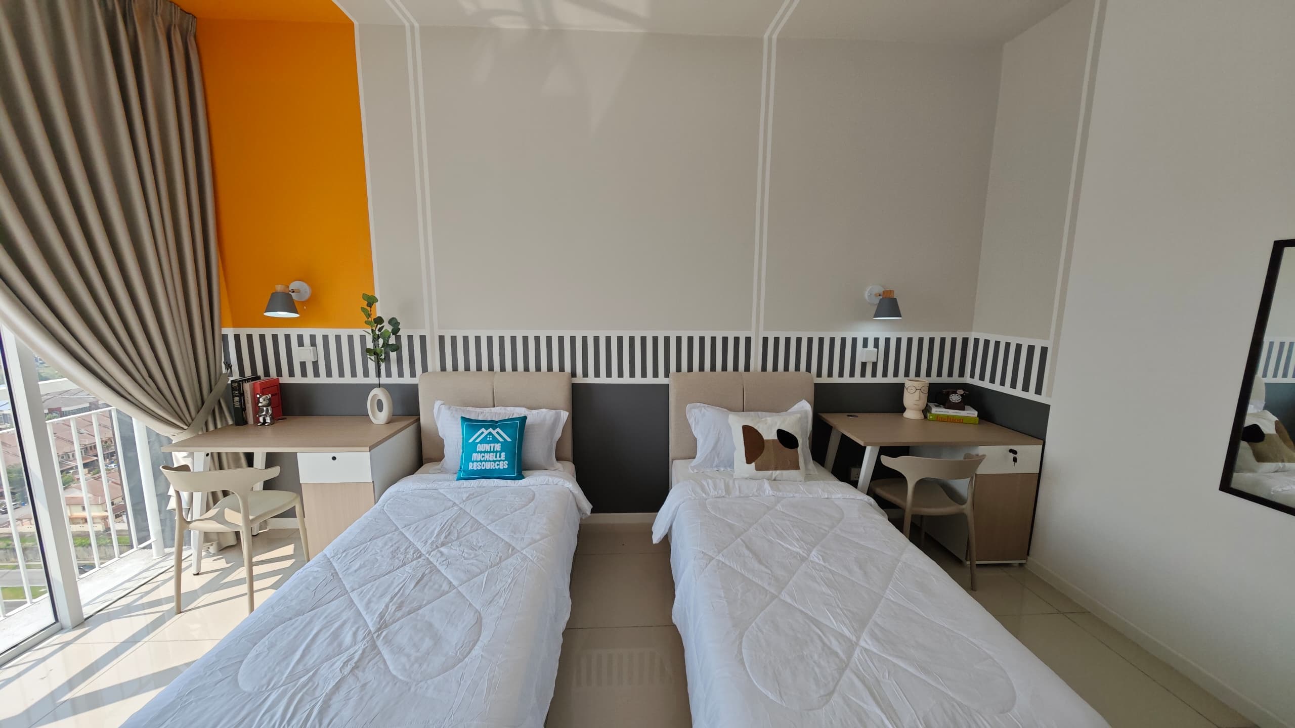 Nadayu 801 @ Subang Murni - Master Room Balcony R3