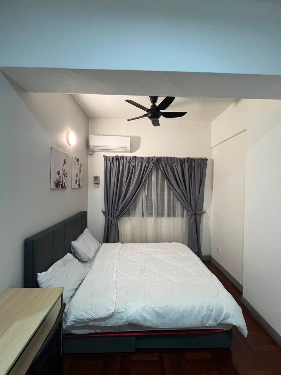 Pearl Point Condominium - Original Middle Room 2