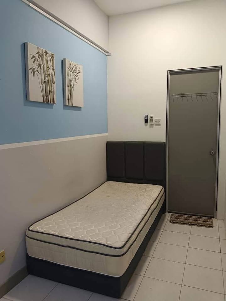 Pearl Point Condominium - Partition Small Room 4