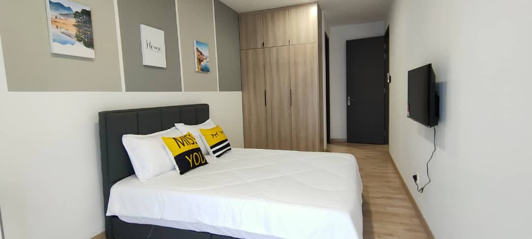 Emporis Residences - Room 1