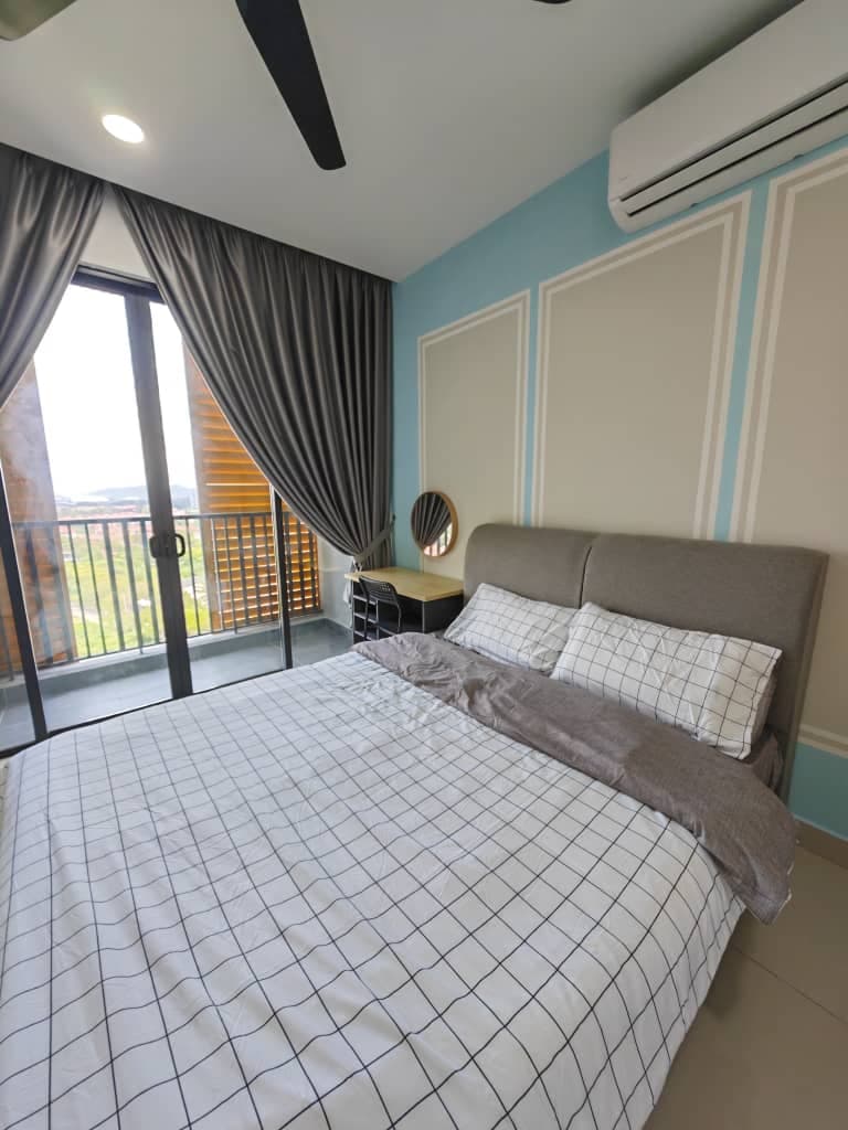 Aratre' Residences - Balcony Middle Room 2