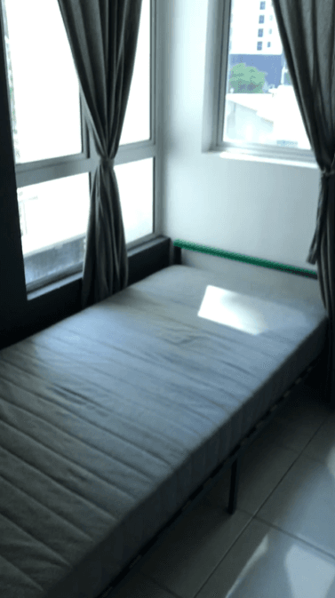 Metropolitan Square - Partition Small Room 4