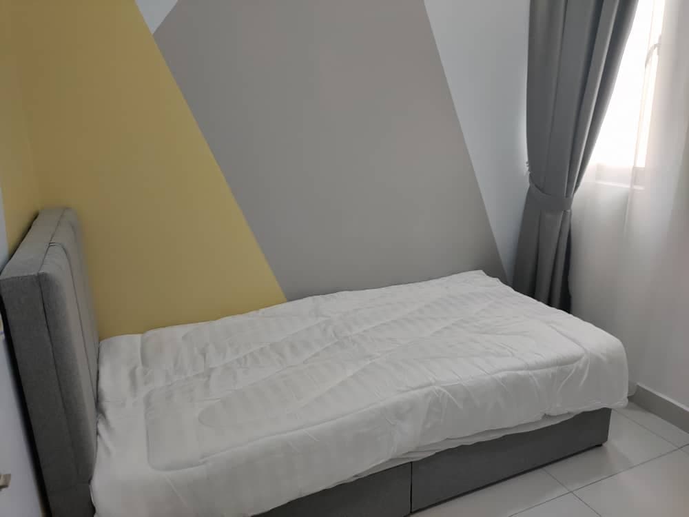 Far East Residensi - Small Room 4