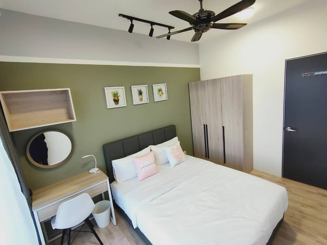 Emporis Residences - Partition Middle 2