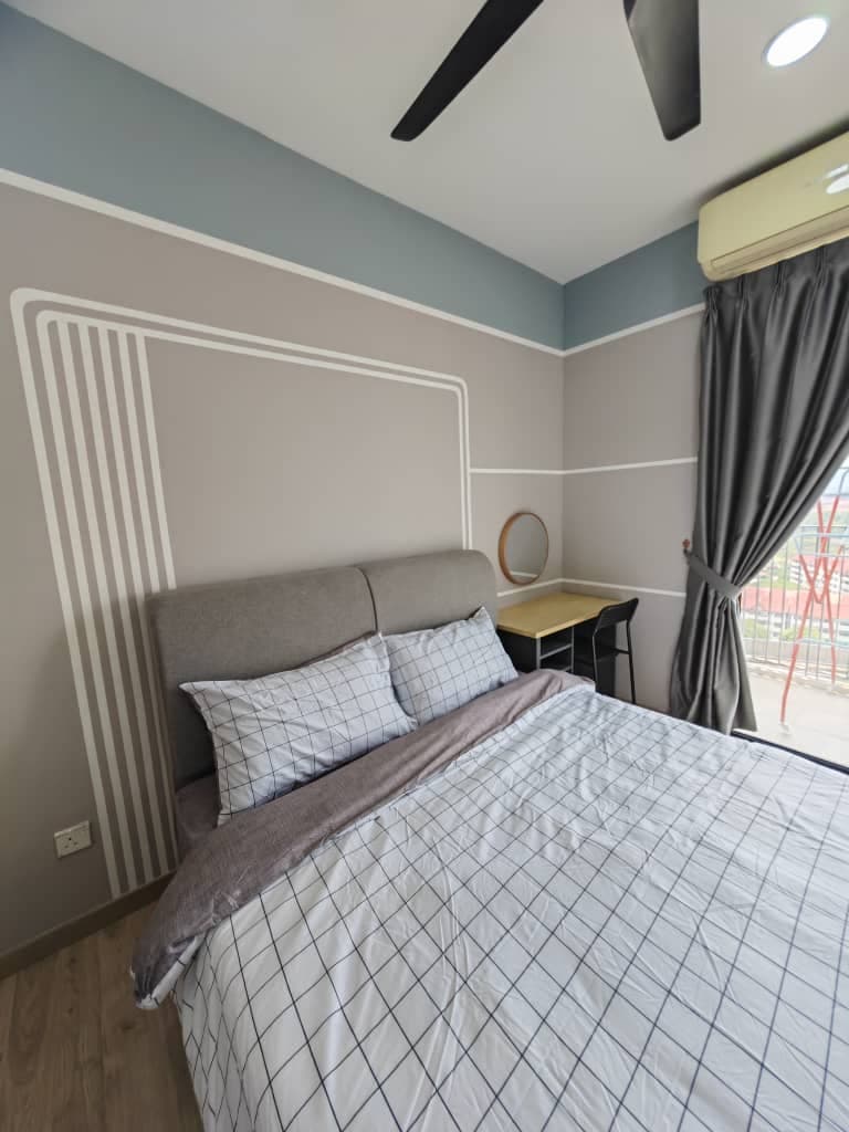 Emporis Residences - Original Middle Room 3