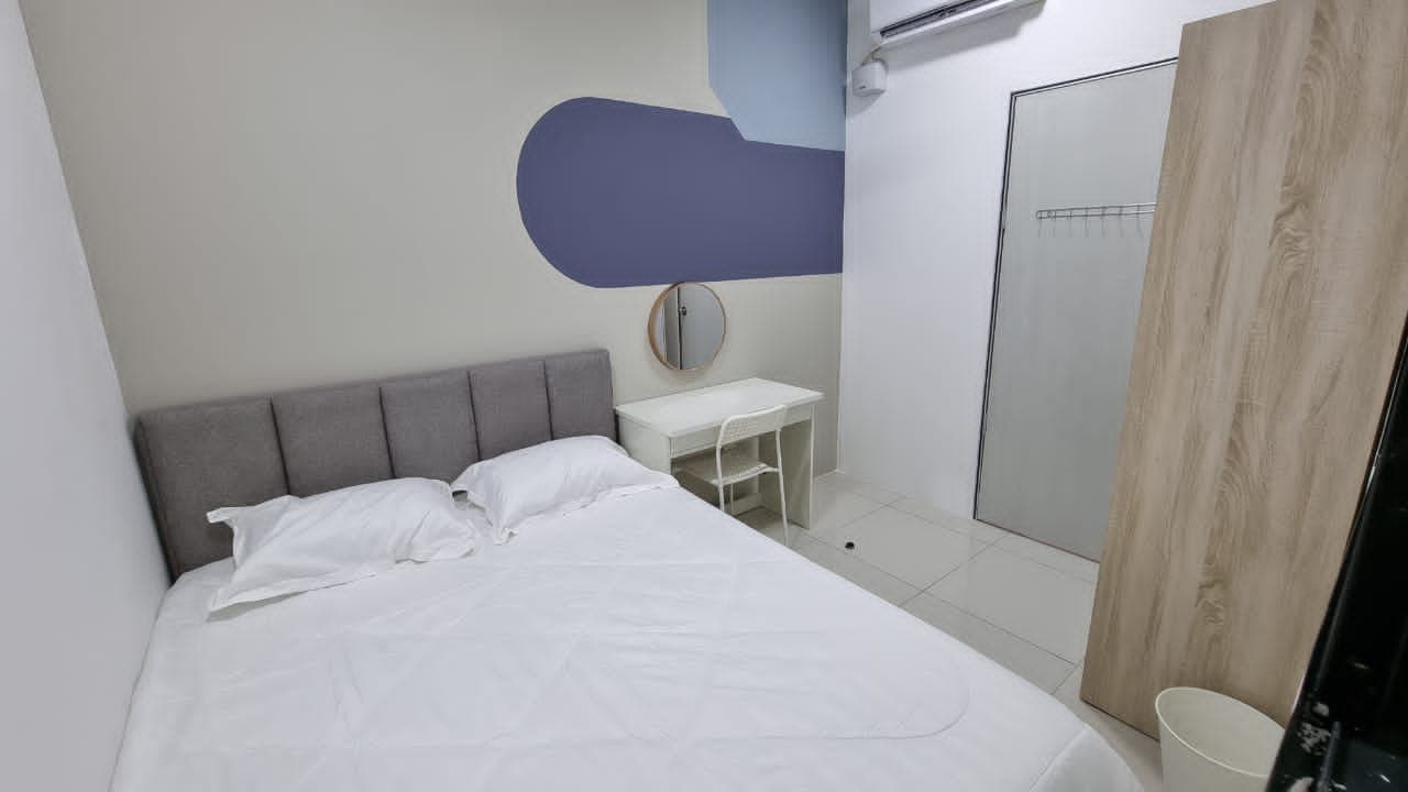 Riana South - Partition Small Middle Room 5